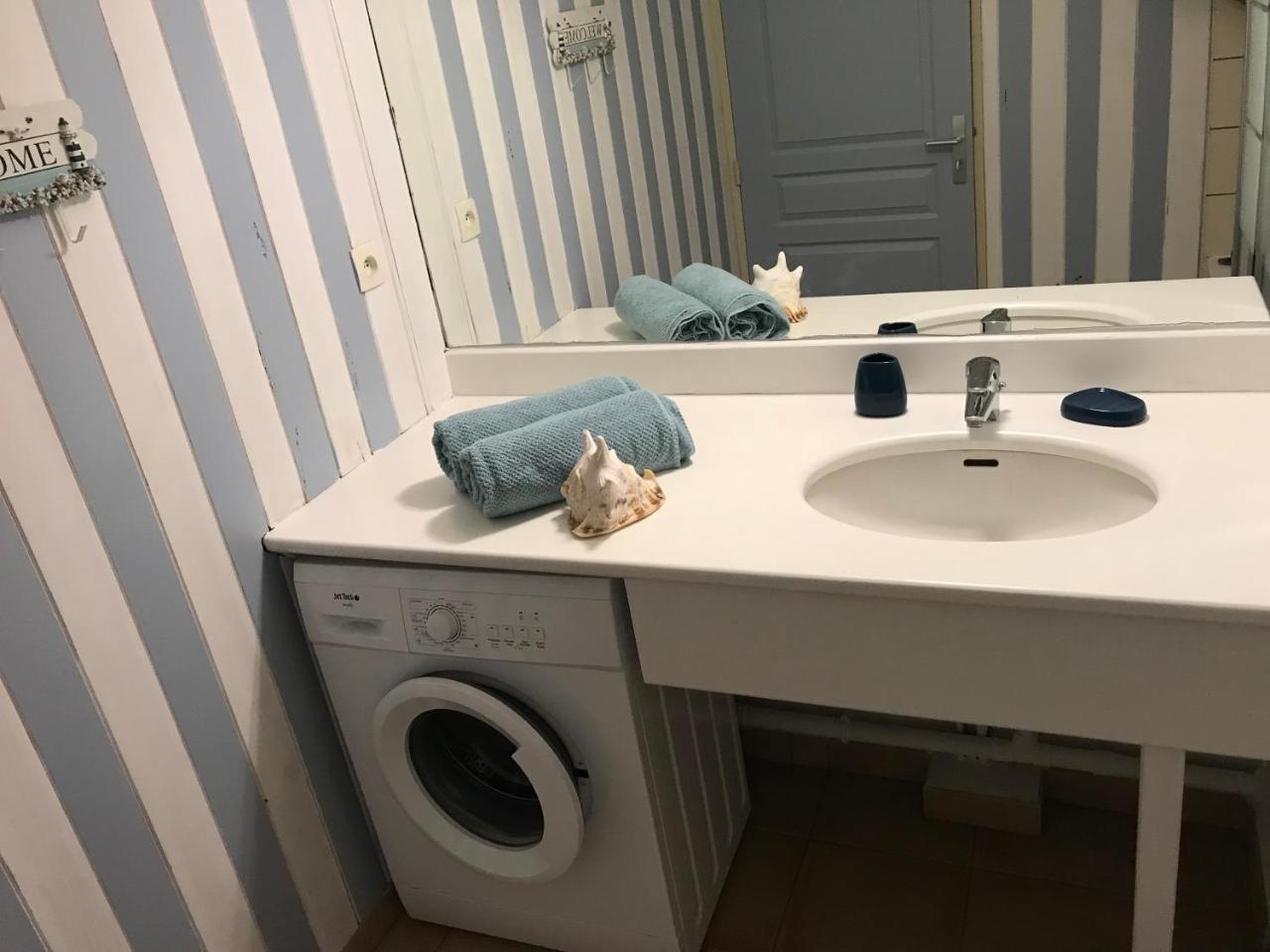 Casa Bella Apartment Сен-Пиер Екстериор снимка