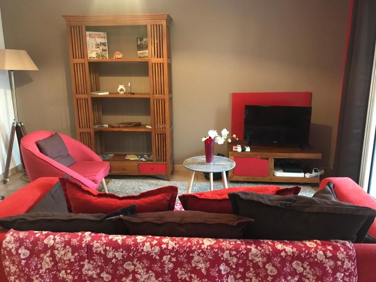 Casa Bella Apartment Сен-Пиер Екстериор снимка